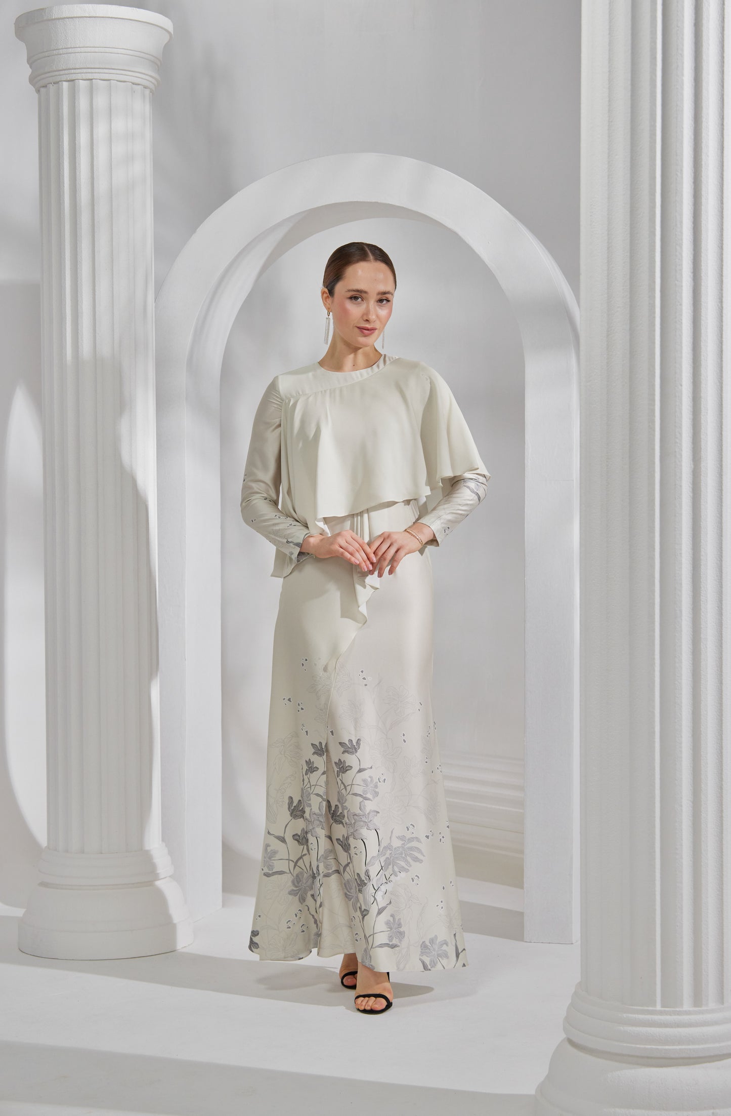 Evelyn Dress in Ivory