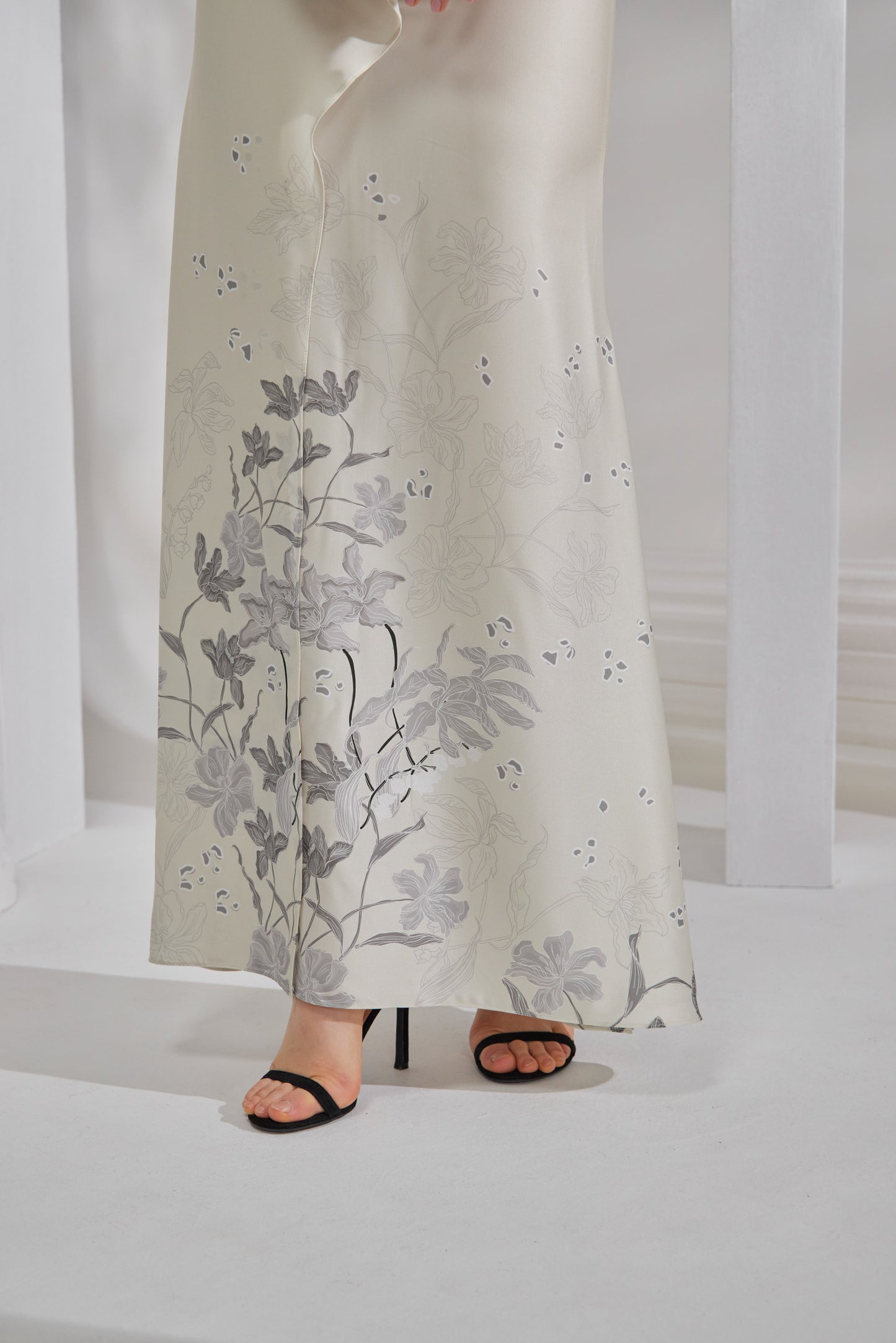 Evelyn Dress in Ivory
