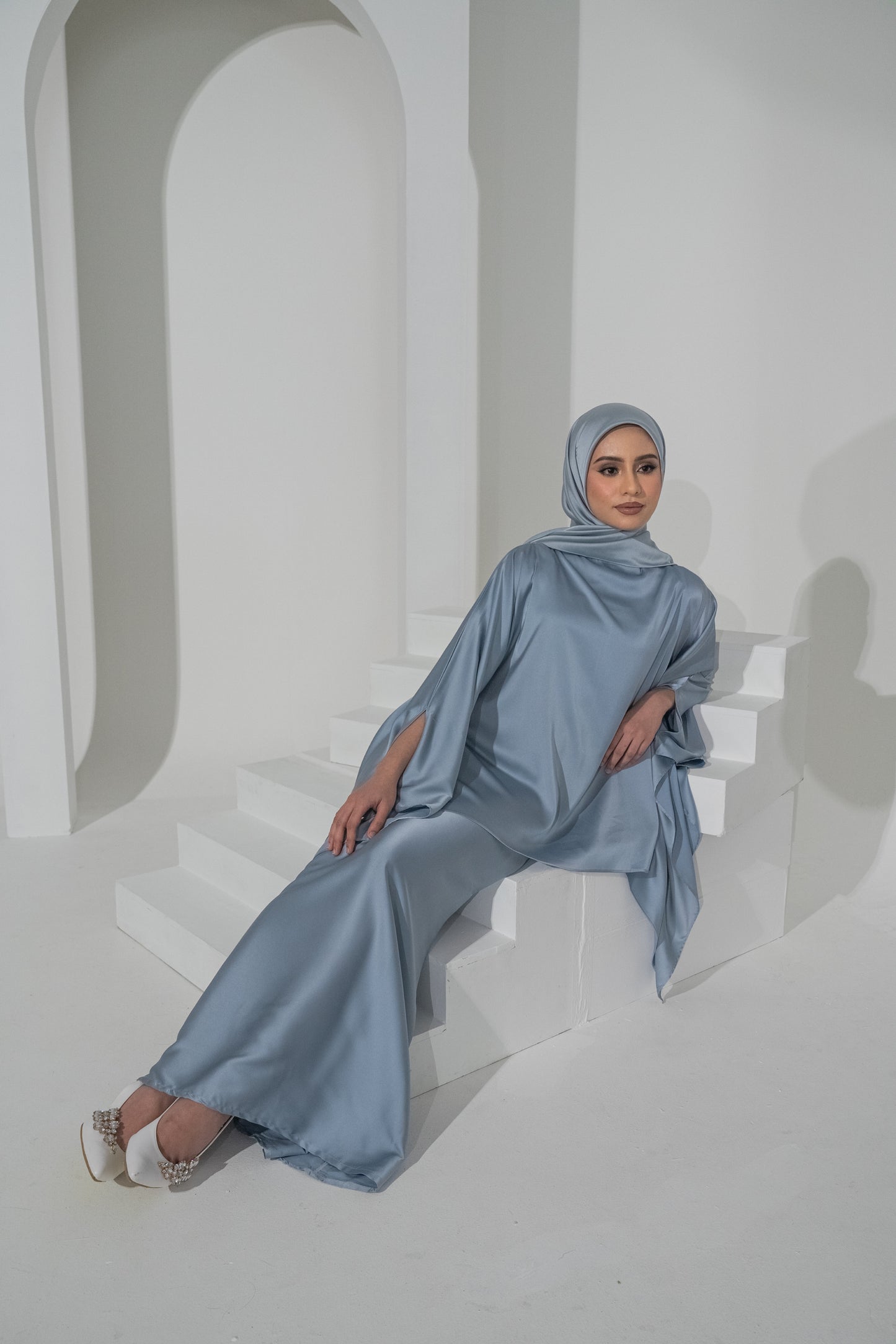 Luna in Diamond Blue