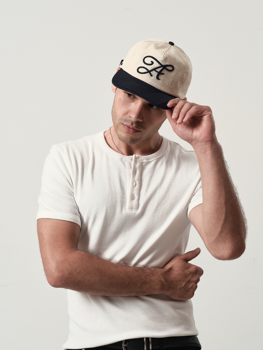 Signature Cap in Cream-Navy