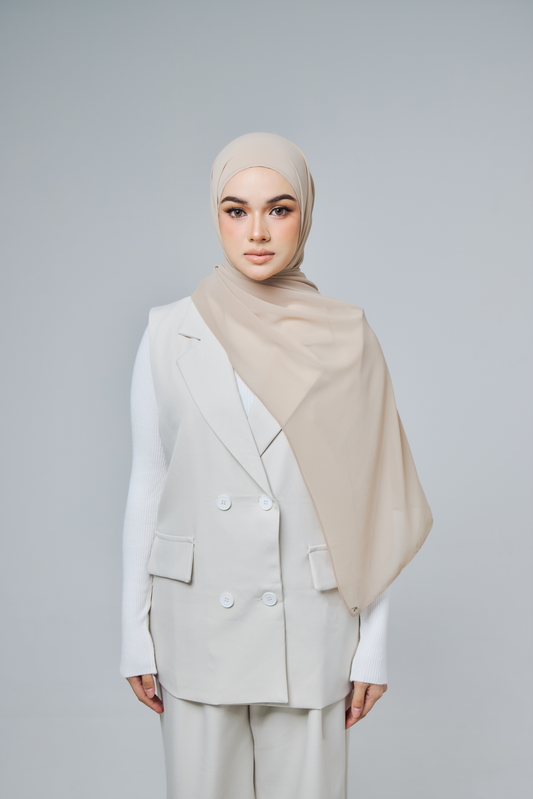 Chiffon Aire in Hazel Brown