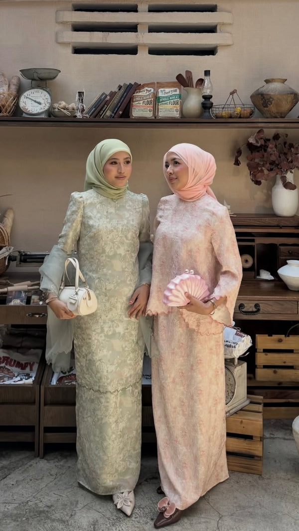 @nunaamani & @laikha.nur outfit