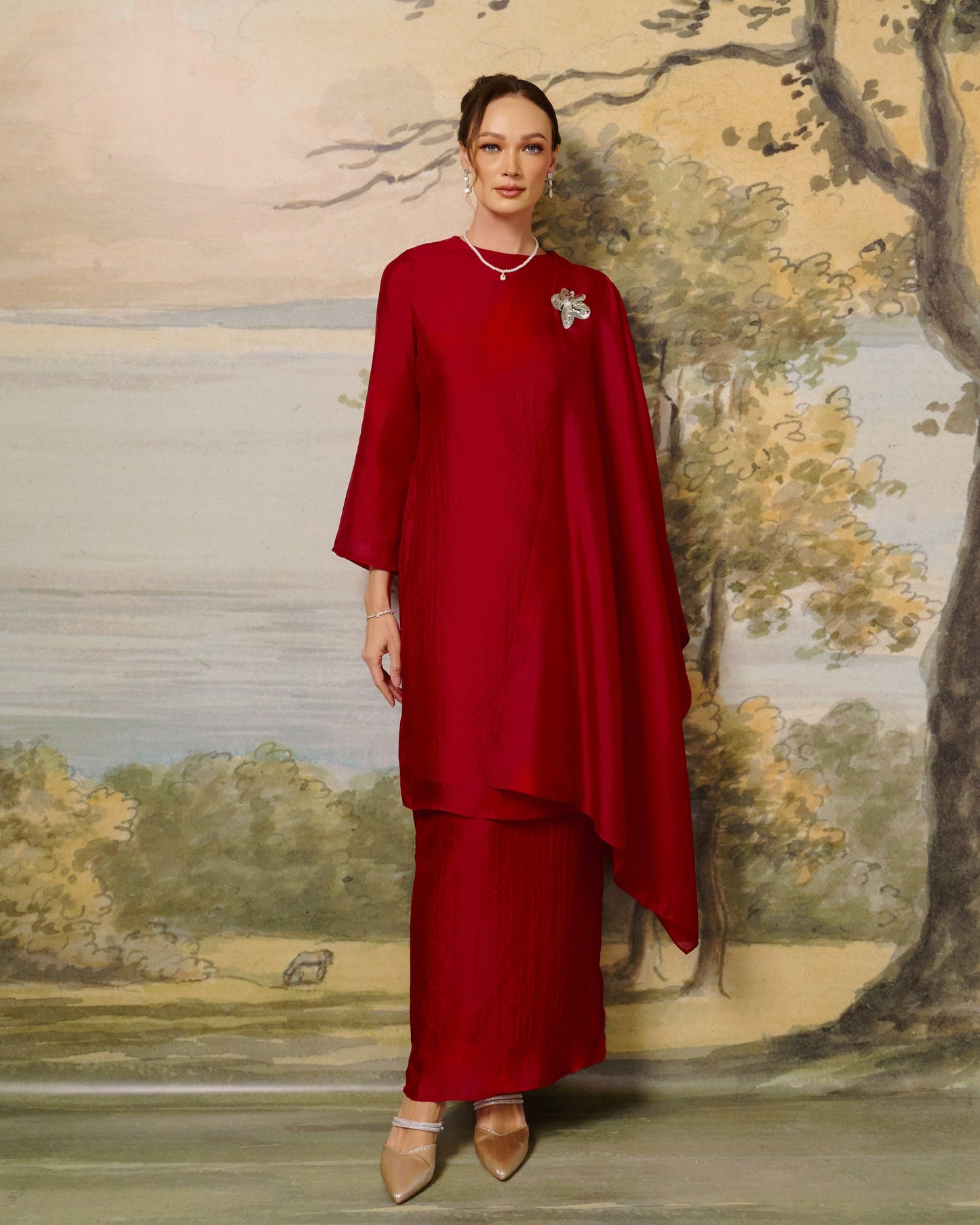 Alara in Iconic Red