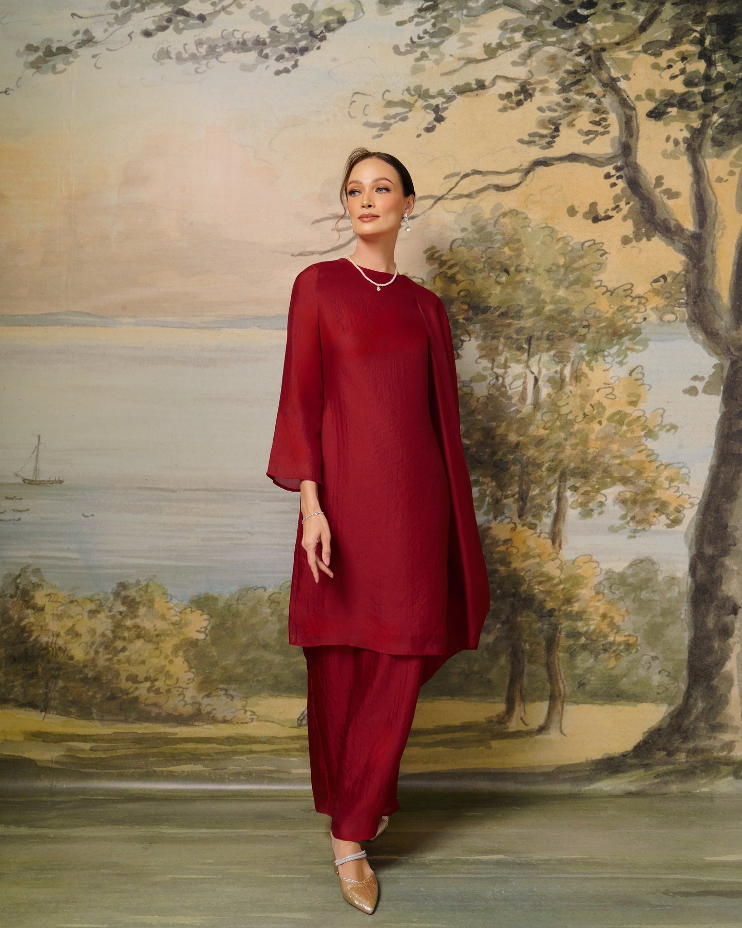 Alara in Iconic Red