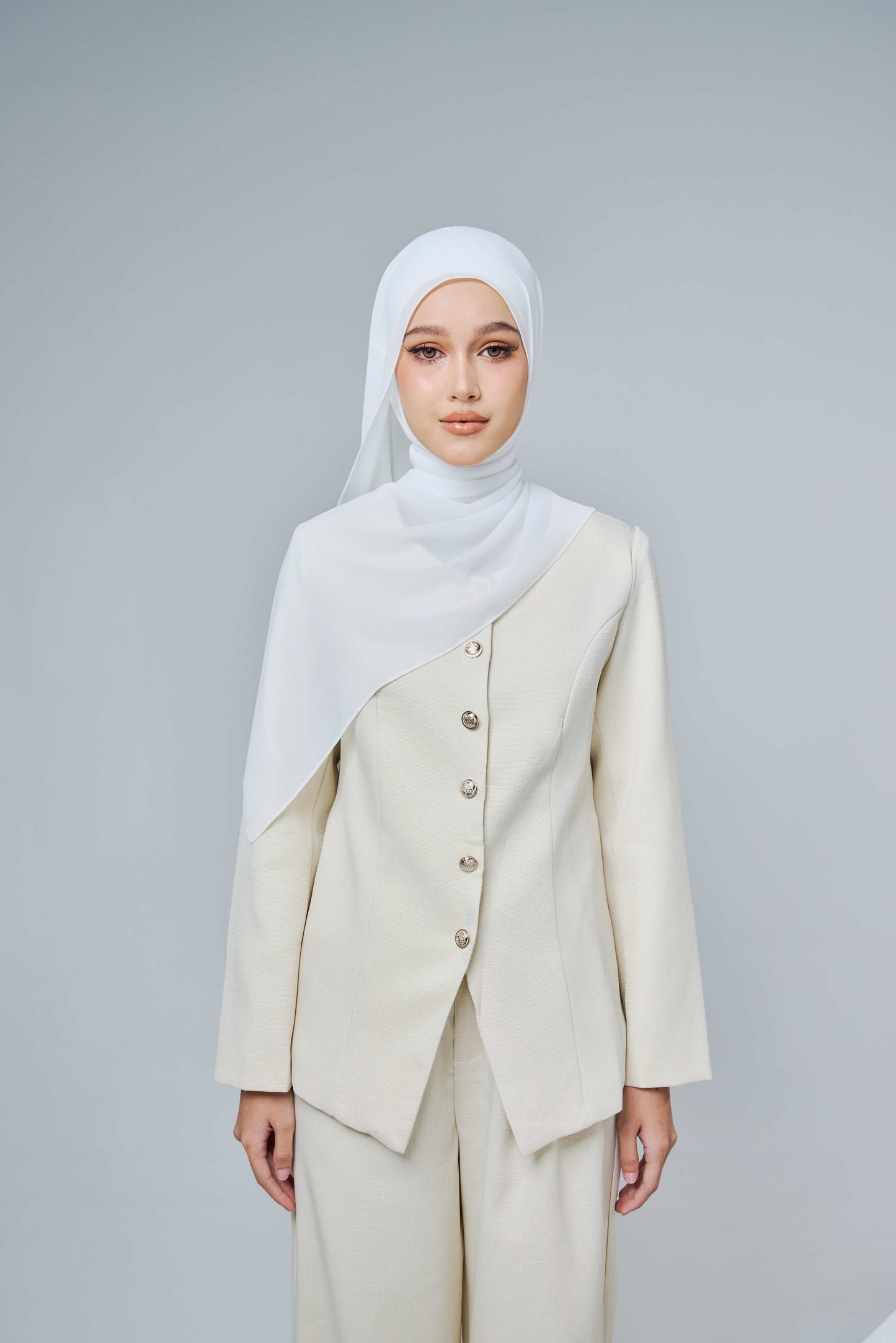 Chiffon Aire in Off White