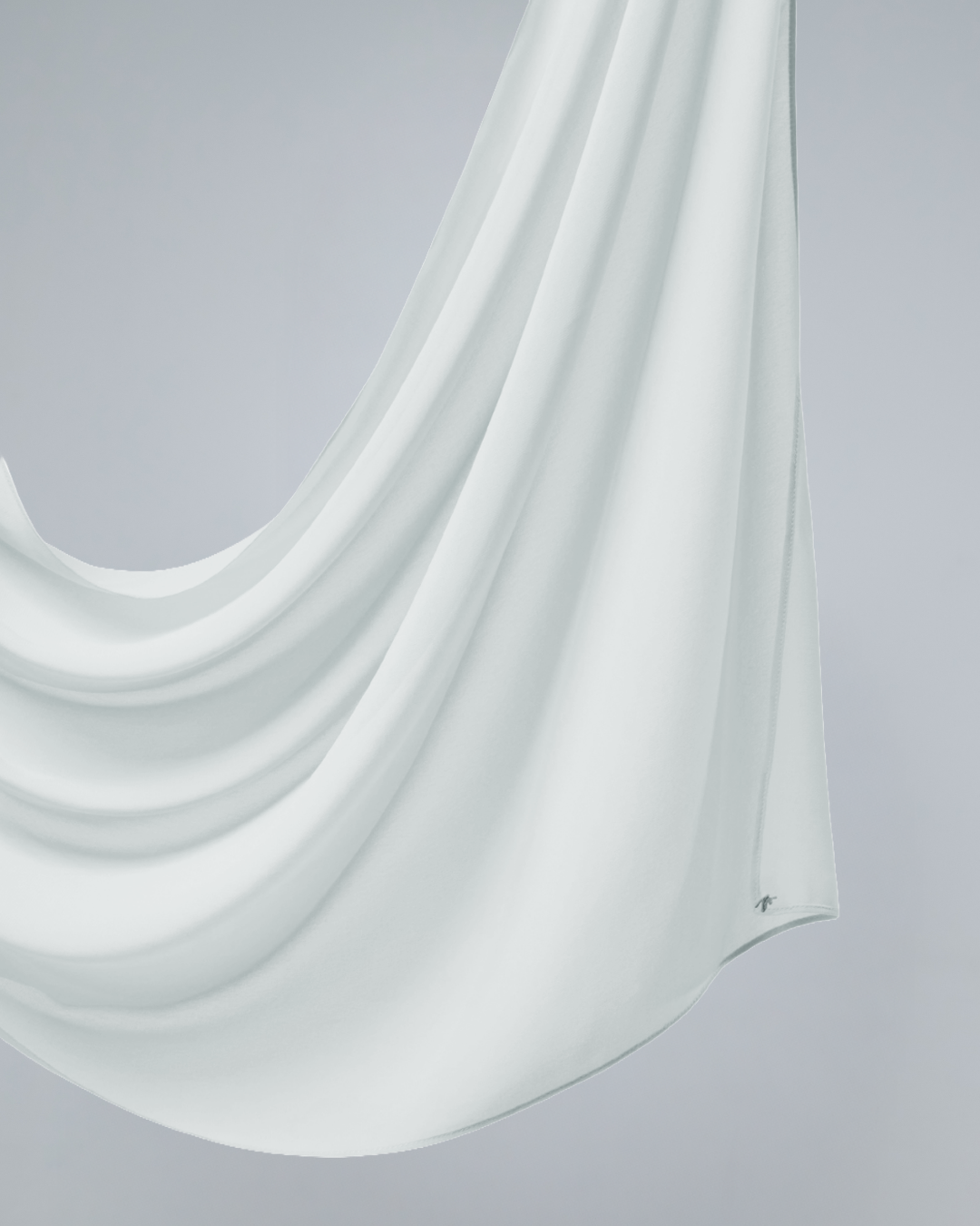 Chiffon Aire in Off White