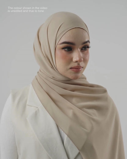 Chiffon Aire in Hazel Brown