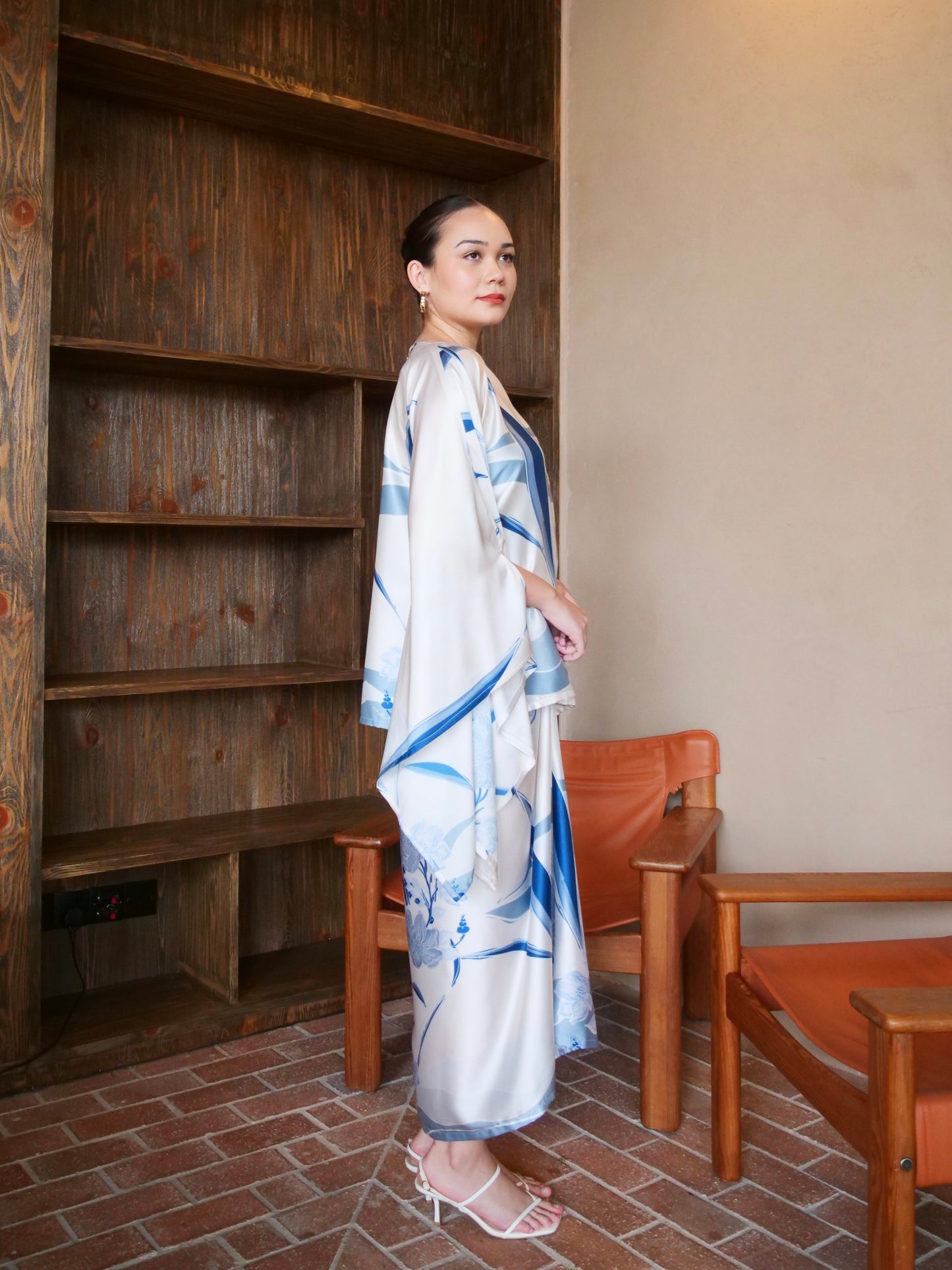 Luna Edisi II in Off White
