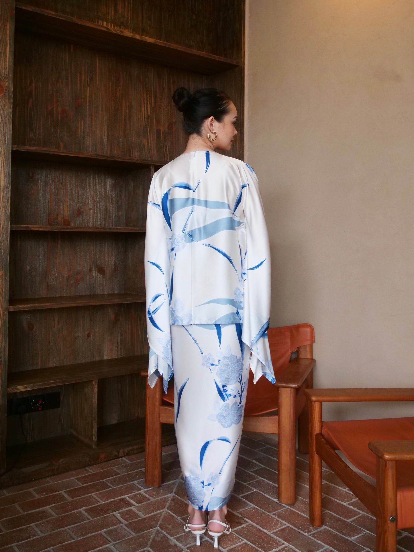 Luna Edisi II in Off White