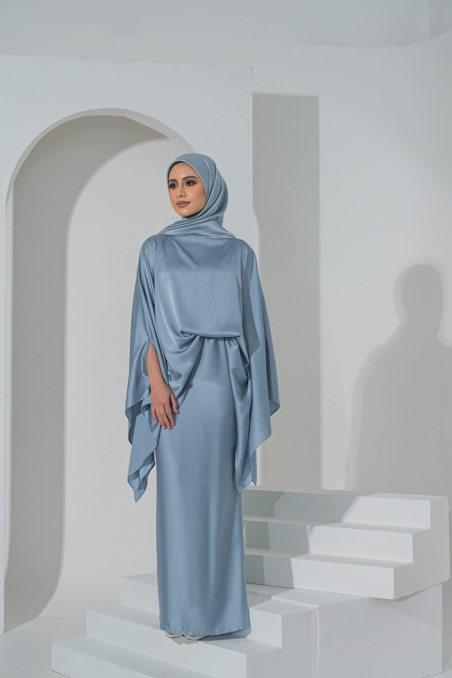 Luna in Diamond Blue